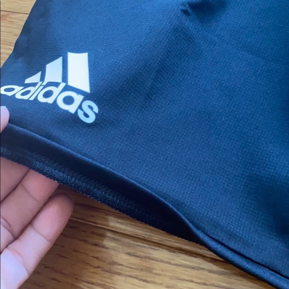 Adidas - Picture 3 of 4